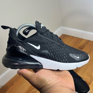 Nike Air Max 270 AH6789-001 Size 8.5W NOOO BOX